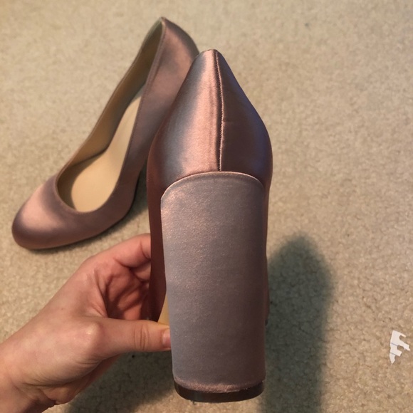 🎉HP🎉 Nine West pink silk satin heel - Picture 5 of 8